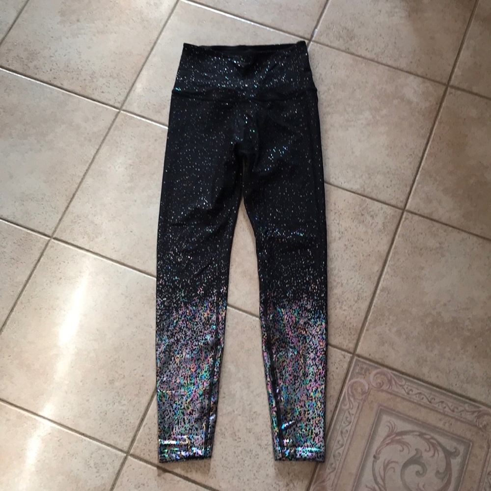 Beyond yoga leggings! Fun spunky leggings.